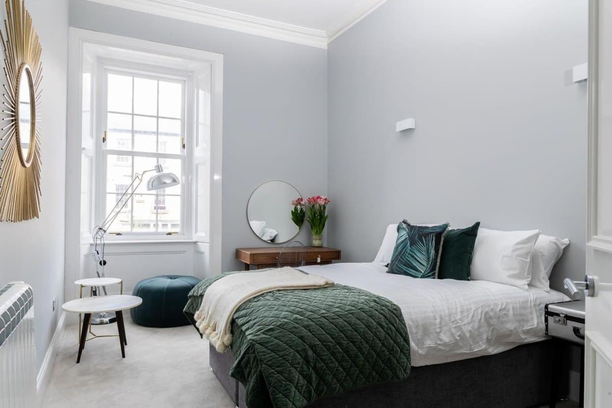 Beautiful 4 Bed Flat In Perfect Central Location Glasgow Eksteriør billede